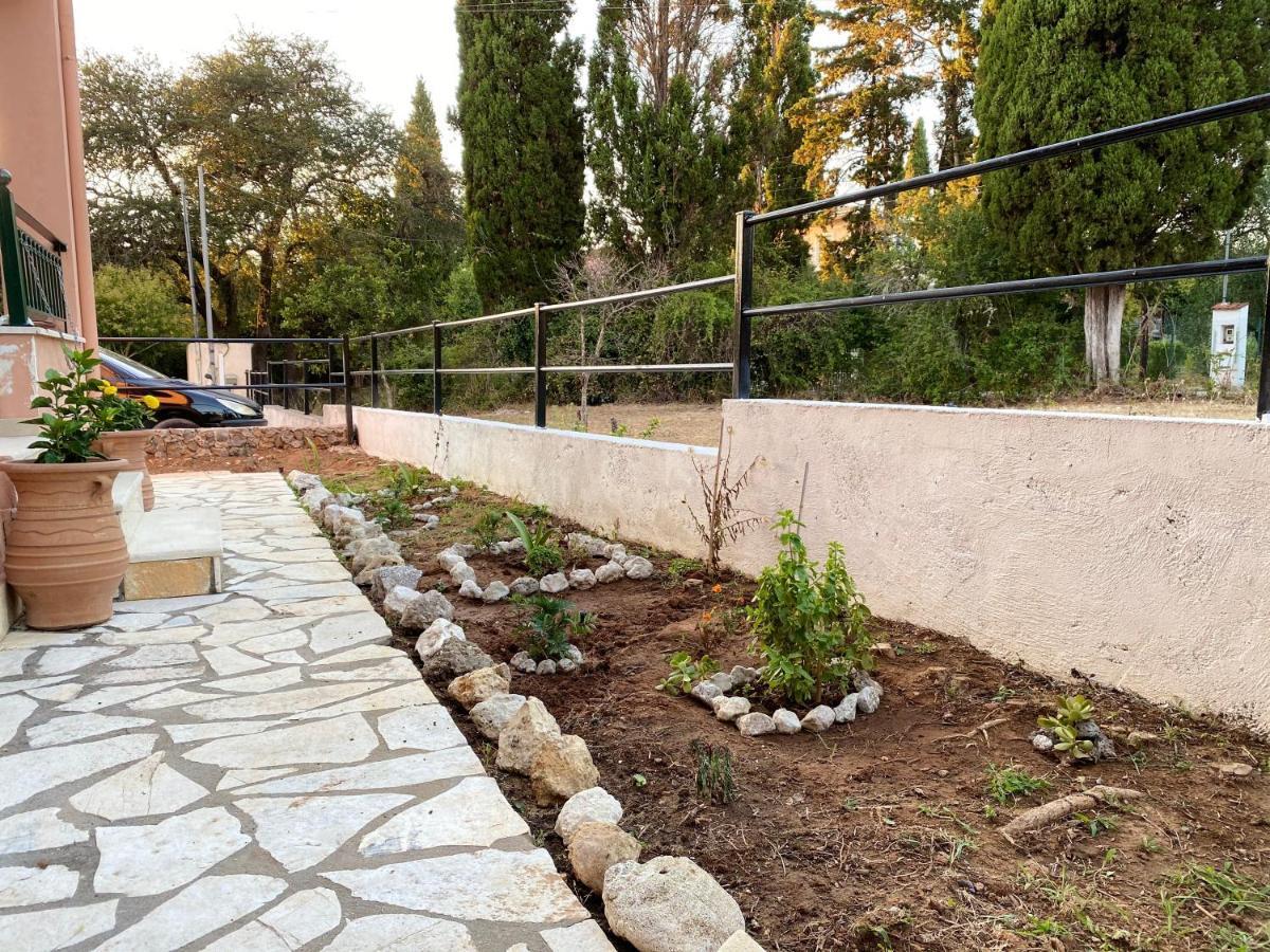 Ivy House Modern Life Near Corfu Town Kontokali Exterior foto